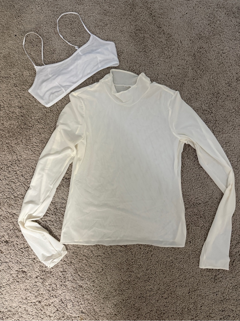 ALO Sheer Mock Neck Long-Sleeve Top with matching bra - Picture 6 of 7